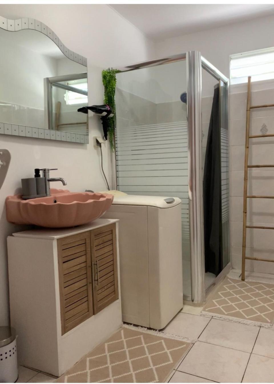 Bas De Villa De 3 Chambres Et Spa Vieux-Habitants Εξωτερικό φωτογραφία