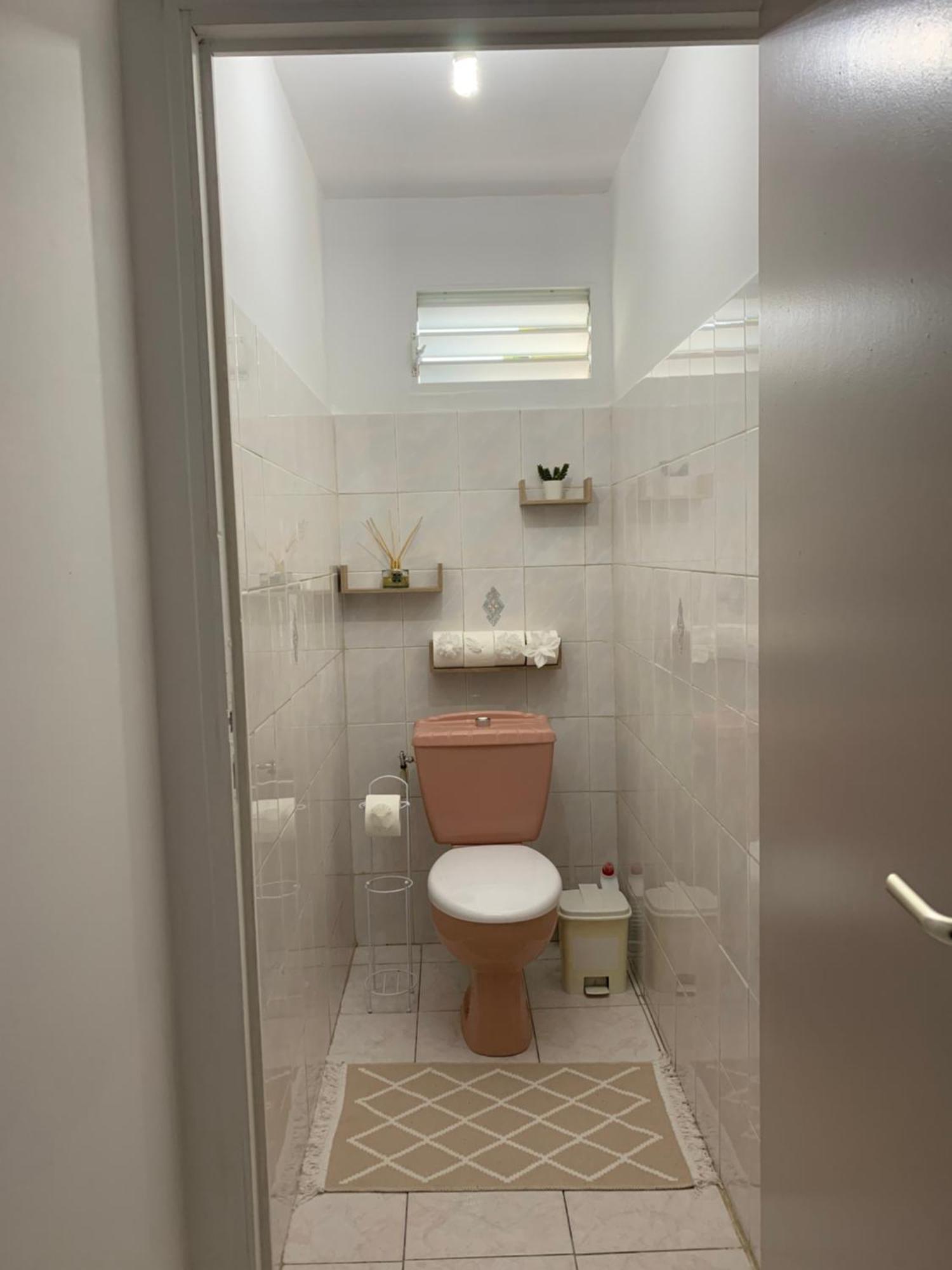 Bas De Villa De 3 Chambres Et Spa Vieux-Habitants Εξωτερικό φωτογραφία